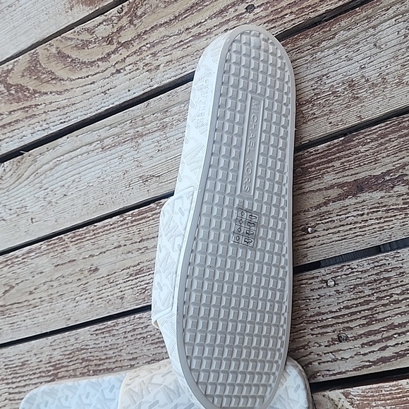Michael Kors Gilmore MK Slides - Picture 3 of 6